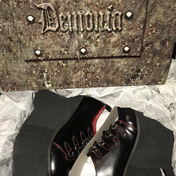 Demonia KERA-15 - Rare 2010 -Oxford Platform - Black w/Red- Lace-Up - NEW in Box - Picture 14 of 16